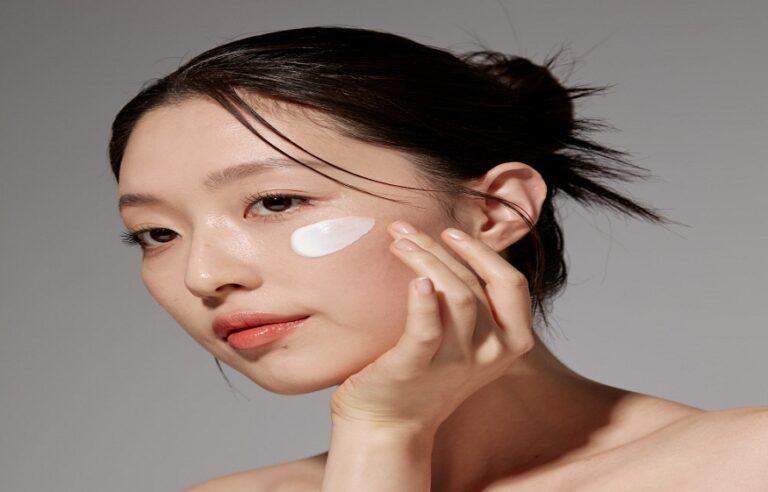 Golden Hour All Day: The Perfect Routine with 24K Gold Serum and SPF 50